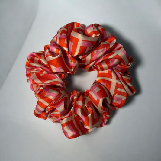 Orange and Pink Marble design-Pure Mulberry Silk Scrunchie – 20 Momme | 5.5"